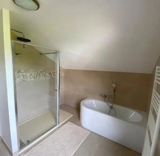 Maison Neuve Commune Evian Les Bains *